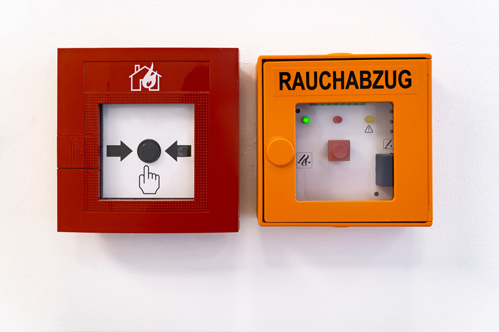 Rauchwärme­abzug bei Asel Elektrotechnik GmbH in Esthal